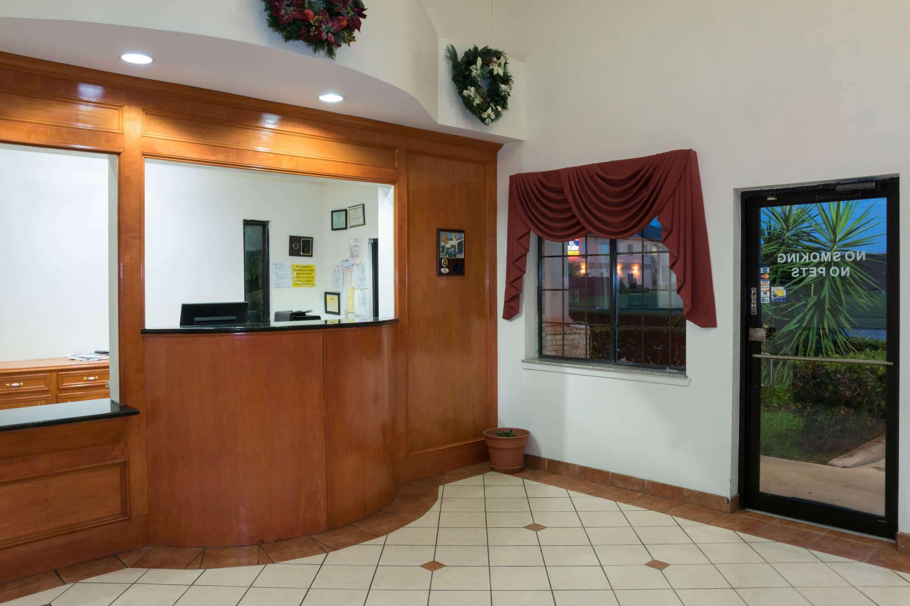 Super 8 By Wyndham Stafford Sugarland Area Hotel Luaran gambar